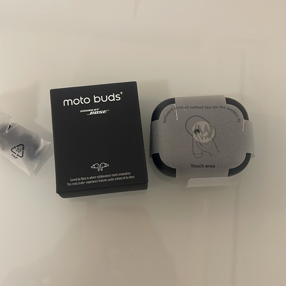 Moto Buds Sound by Bose New - Picture 5 of 5